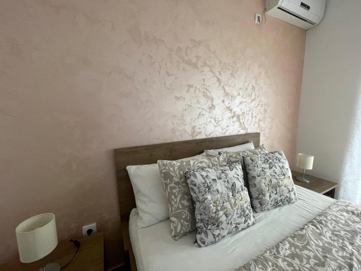 Apartmán Apartman 1 Sremska Mitrovica Exteriér fotografie